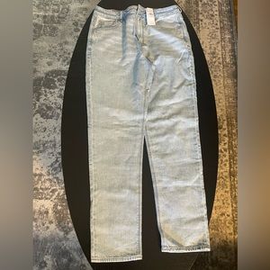 American Eagle Strigid Mom Jean-Blue Breeze color-12 x-long-NWT